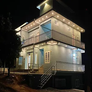 The Karlyle Hotel