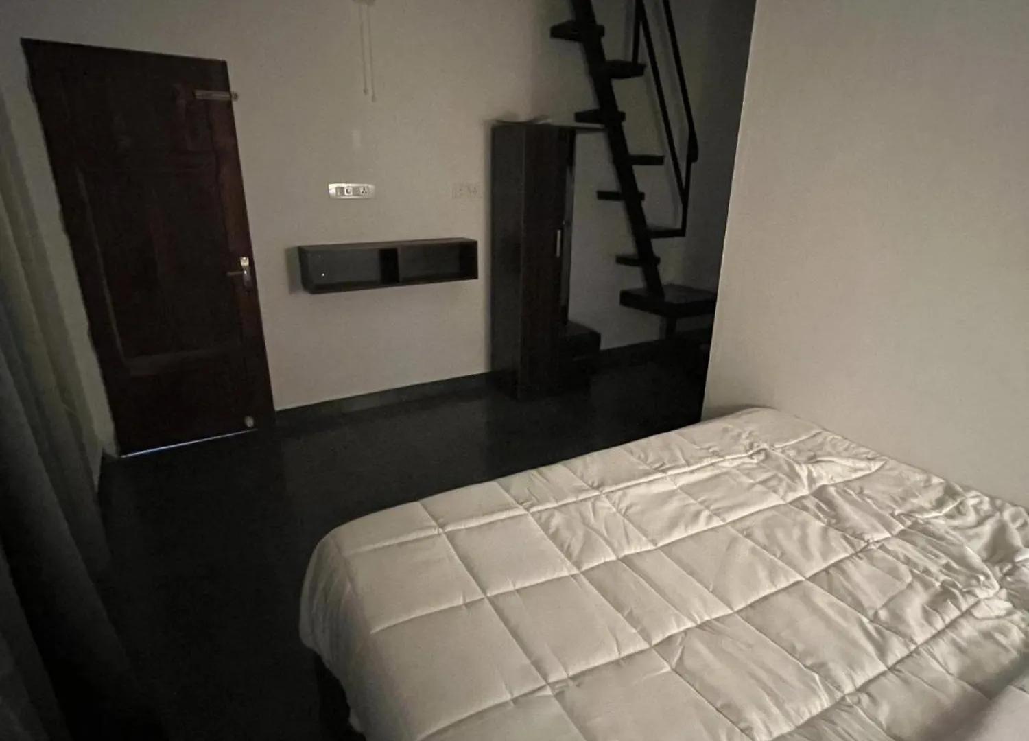 Cloud9 Glamping - Private Aframe Villa Vaduvanchal