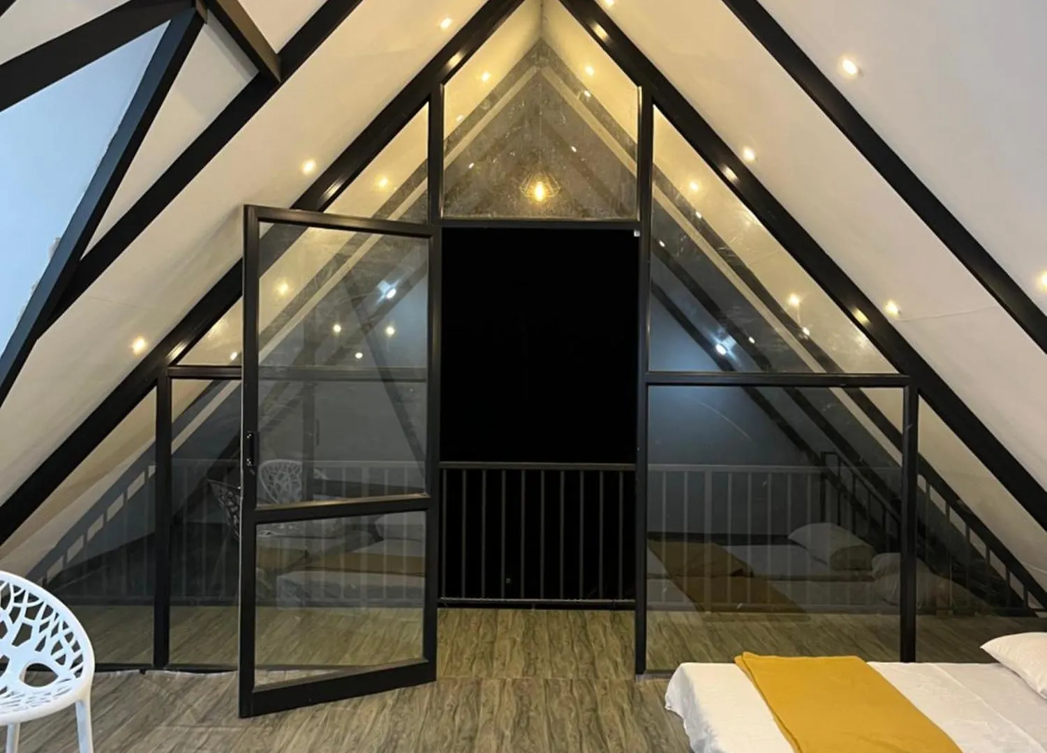 Cloud9 Glamping - Private Aframe Villa Vaduvanchal India